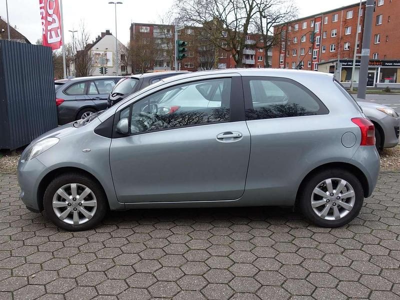Gebraucht Toyota Yaris Sol 87 PS (63 kW) 2008 Grau Kleinwagen