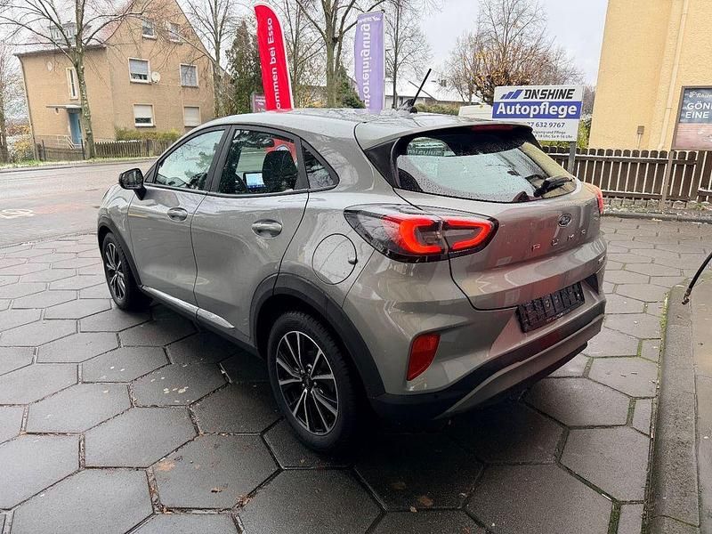 Gebraucht Ford Puma Titanium 125 PS (91 kW) 2022 Silber SUV