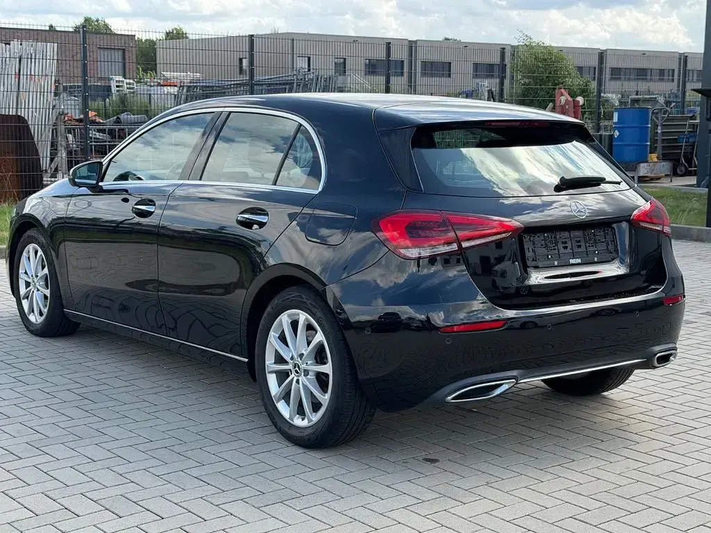 Gebraucht Mercedes A250 224 PS (164 kW) 2020 Schwarz Limousine