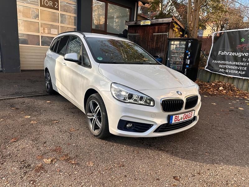 Gebraucht BMW 218 Sport Line 150 PS (110 kW) 2016 Weiß Kombi