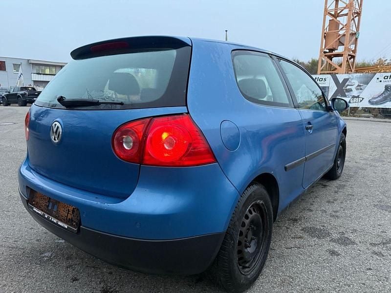 Gebraucht VW Golf IV 75 PS (55 kW) 2004 Blau Kleinwagen