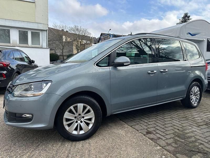 Gebraucht VW Sharan 136 PS (100 kW) 2013 Blau Van / Kleinbus