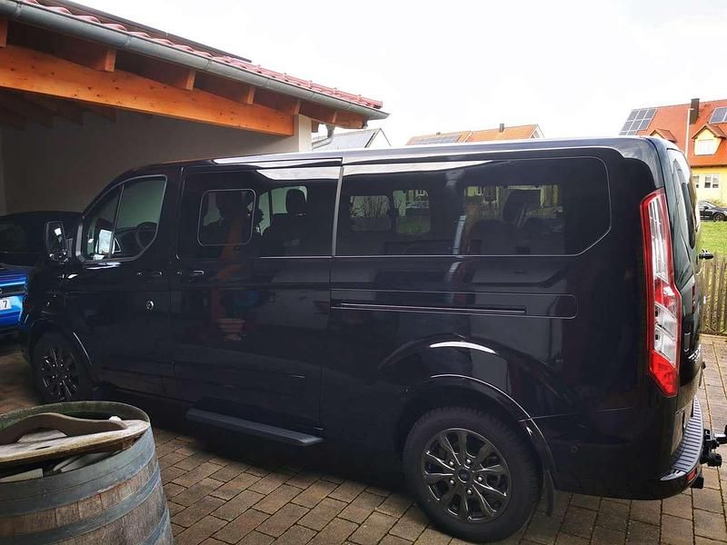 Gebraucht Ford Tourneo Active 170 PS (125 kW) 2023 Van / Kleinbus