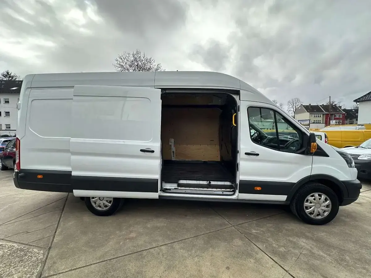 Gebraucht Ford Transit 170 PS (125 kW) 2016 Weiß Limousine