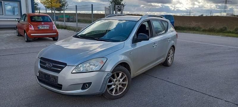 Grau Gebraucht 2008 Kia Ceed Kleinwagen | 999 € (Superpreis) - Bild 1/4