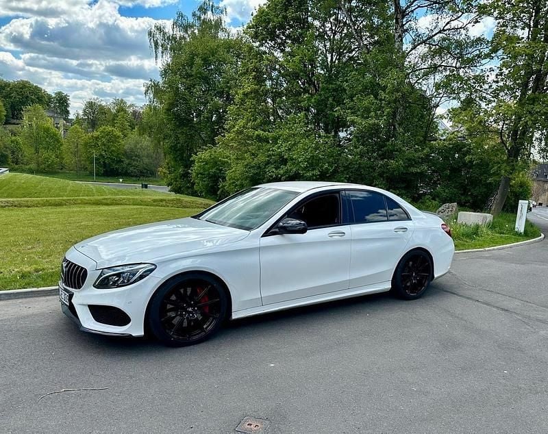 Gebraucht Mercedes C250 204 PS (150 kW) 2017 Weiß Limousine