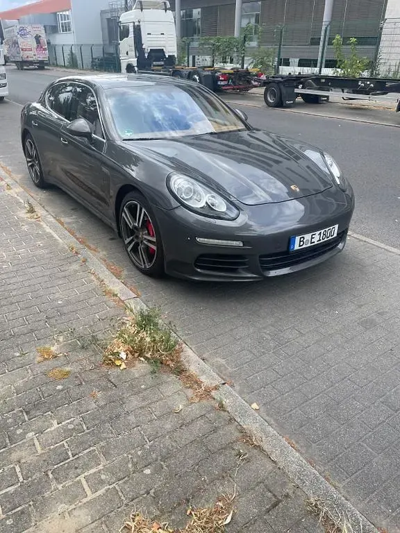 Gebraucht Porsche Panamera 420 PS (308 kW) 2014 Grau Kleinwagen
