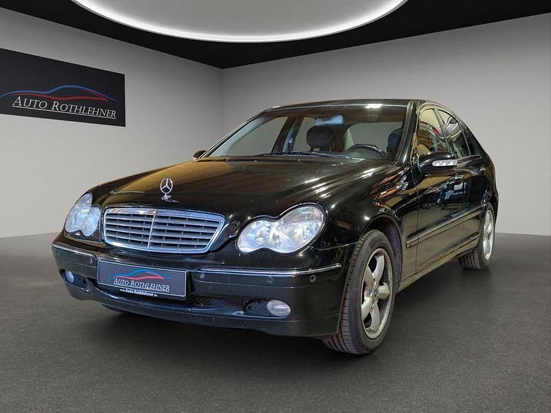 Obsidianschwarz metalliclack Gebraucht 2003 Mercedes C240 Limousine | 4.990 € (Teuer) - Bild 1/4