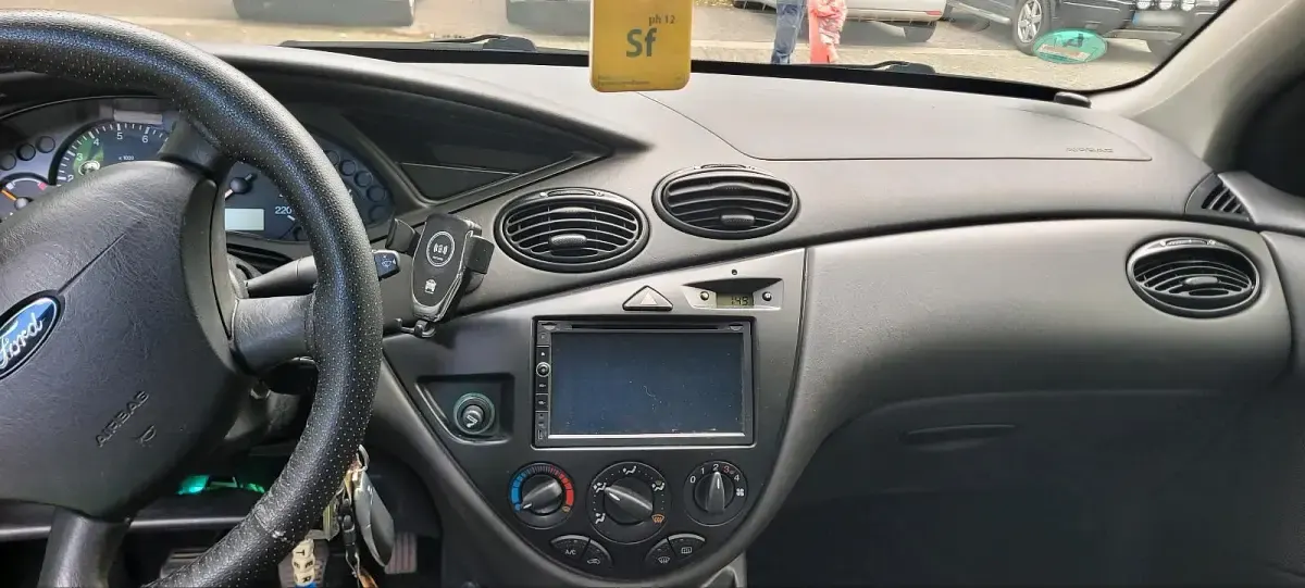 Gebraucht Ford Focus 101 PS (74 kW) 2004 Silber Kleinwagen