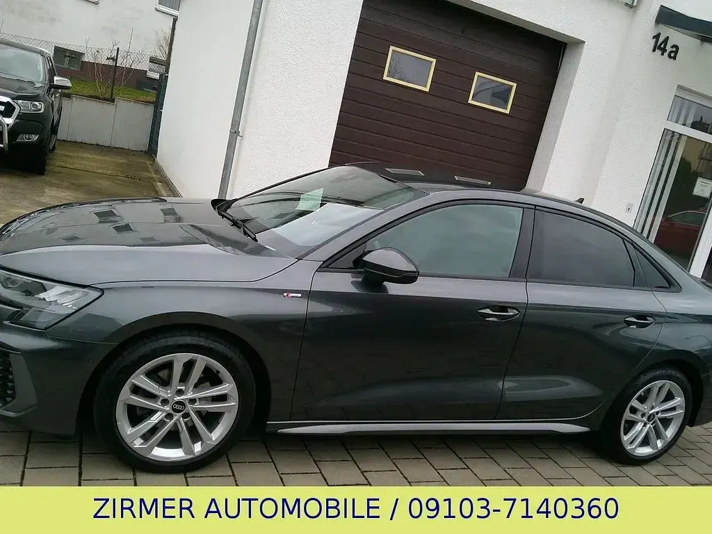 Używany Audi A3 S-Line 150 KM (110 kW) 2022 Szary Sedan/Limuzyna