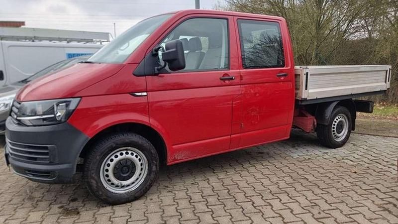 Gebraucht VW Transporter 84 PS (61 kW) 2019 Kirschrot Van