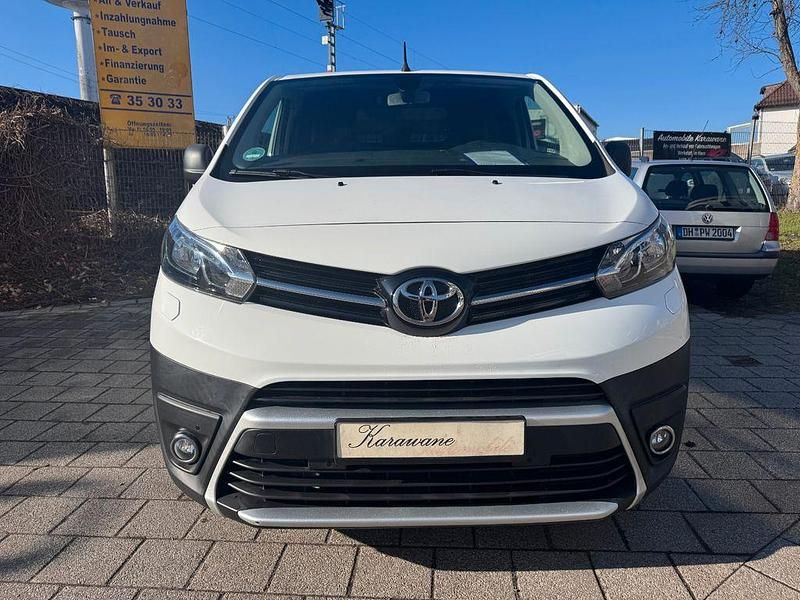 Gebraucht Toyota Proace 116 PS (85 kW) 2019 Weiß Van / Kleinbus