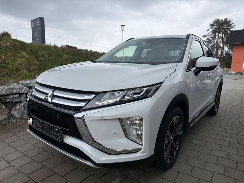 Gebraucht Mitsubishi Eclipse Cross Edition 163 PS (119 kW) 2018 Weiß SUV