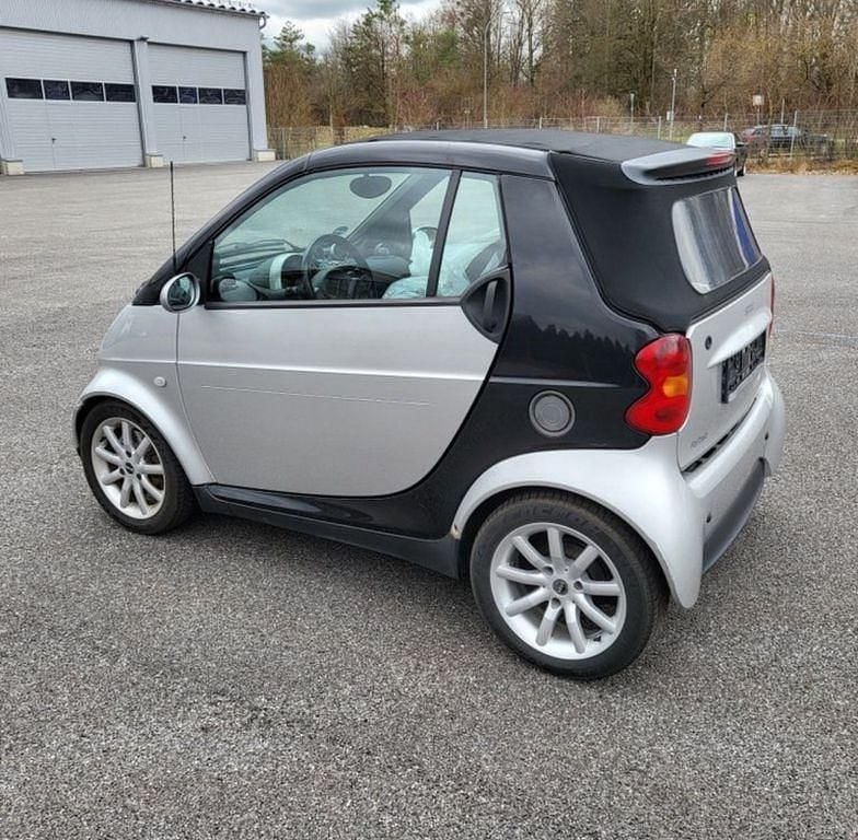 Silber Gebraucht 2004 Smart ForTwo Cabrio Pulse Cabrio | 1.499 € (Guter Preis) - Bild 1/4