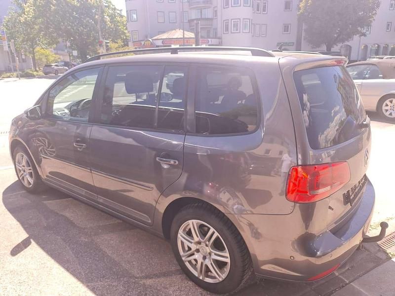 Bronze Gebraucht 2011 VW Touran Highline Van / Kleinbus | 4.500 € (Guter Preis) - Bild 1/1