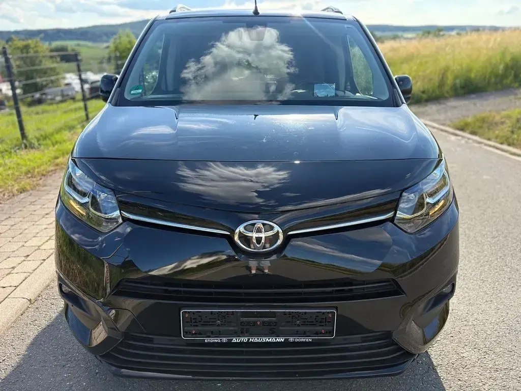 Gebraucht Toyota Proace Verso City 131 PS (96 kW) 2021 Schwarz Kombi