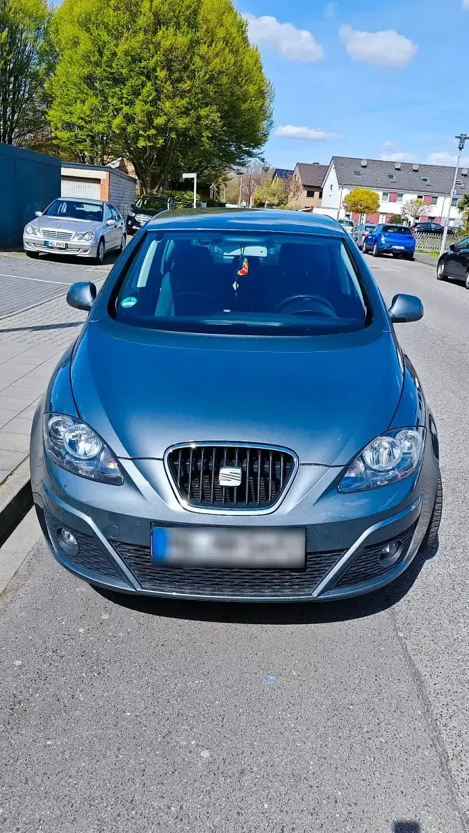 Occasion Seat Altea 75 ch (55 kW) 2014 Argent Berline