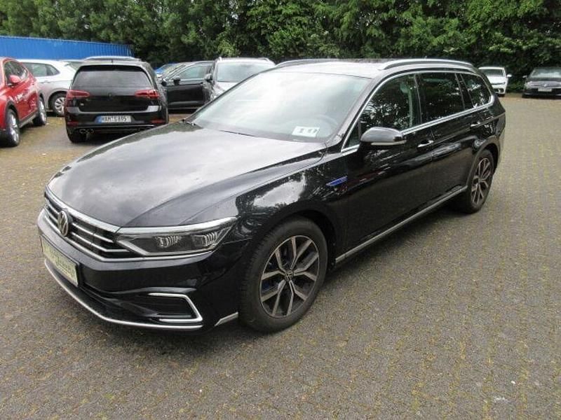 Gebraucht VW Passat GTE 218 PS (160 kW) 2021 Deep black (metallic) Kombi