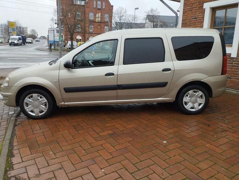 Gebraucht Dacia Logan MCV 84 PS (61 kW) 2012 Gold Van / Kleinbus