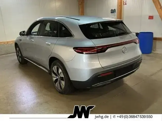 Gebraucht Mercedes EQC400 Electric Art 300 kW (408 PS) 2022 Silber SUV