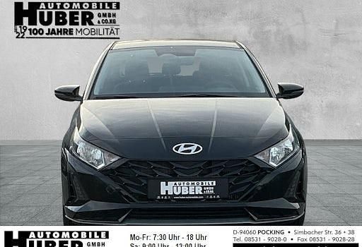 Gebraucht Hyundai i20 Trend 100 PS (73 kW) 2024 Schwarz Limousine
