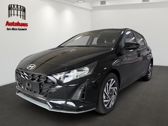 Neu Hyundai i20 101 PS (74 kW) 2025 Schwarz Kleinwagen