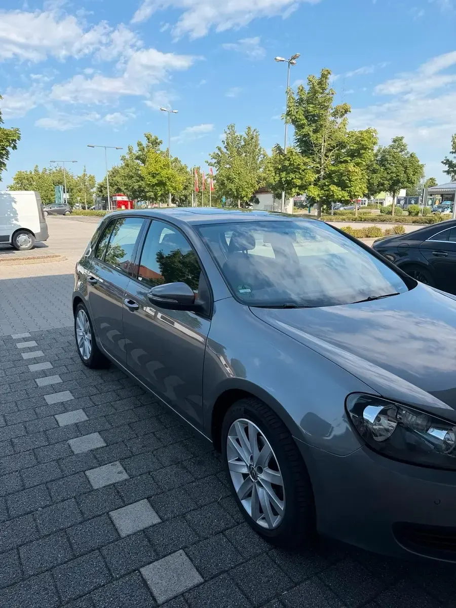 Gebraucht VW Golf VI 80 PS (58 kW) 2009 Grau Limousine