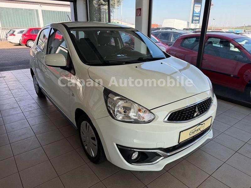 Gebraucht Mitsubishi Space Star Basis 71 PS (52 kW) 2018 Weiß Kleinwagen