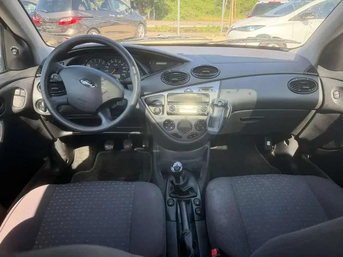 Gebraucht Ford Focus Trend 116 PS (85 kW) 2004 Grün Kombi