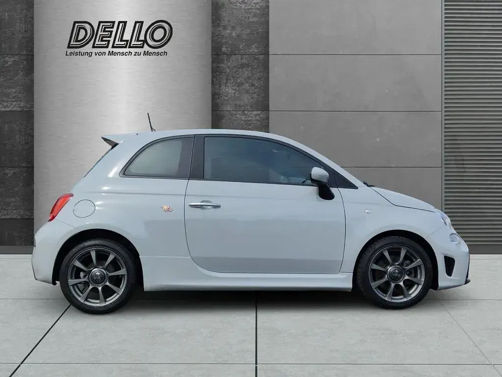 Gebraucht Abarth 595 Basis 145 PS (106 kW) 2022 Grau Limousine