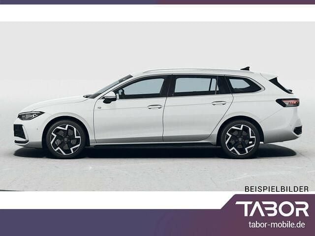 Gebraucht VW Passat R-line 193 PS (141 kW) 2024 Pure white Kombi