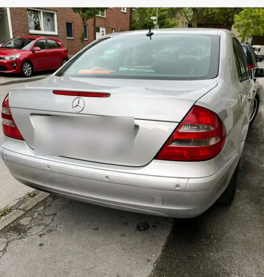 Gebraucht Mercedes E220 150 PS (110 kW) 2004 Silber Limousine