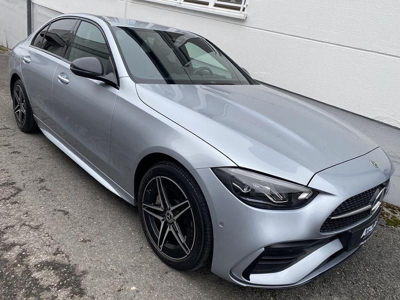 Silber Gebraucht 2023 Mercedes C300e AMG line Limousine | 37.850 € (Guter Preis) - Bild 1/4