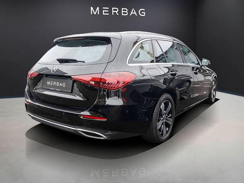 Gebraucht Mercedes C300 Avantgarde 288 PS (211 kW) 2023 Schwarz Limousine