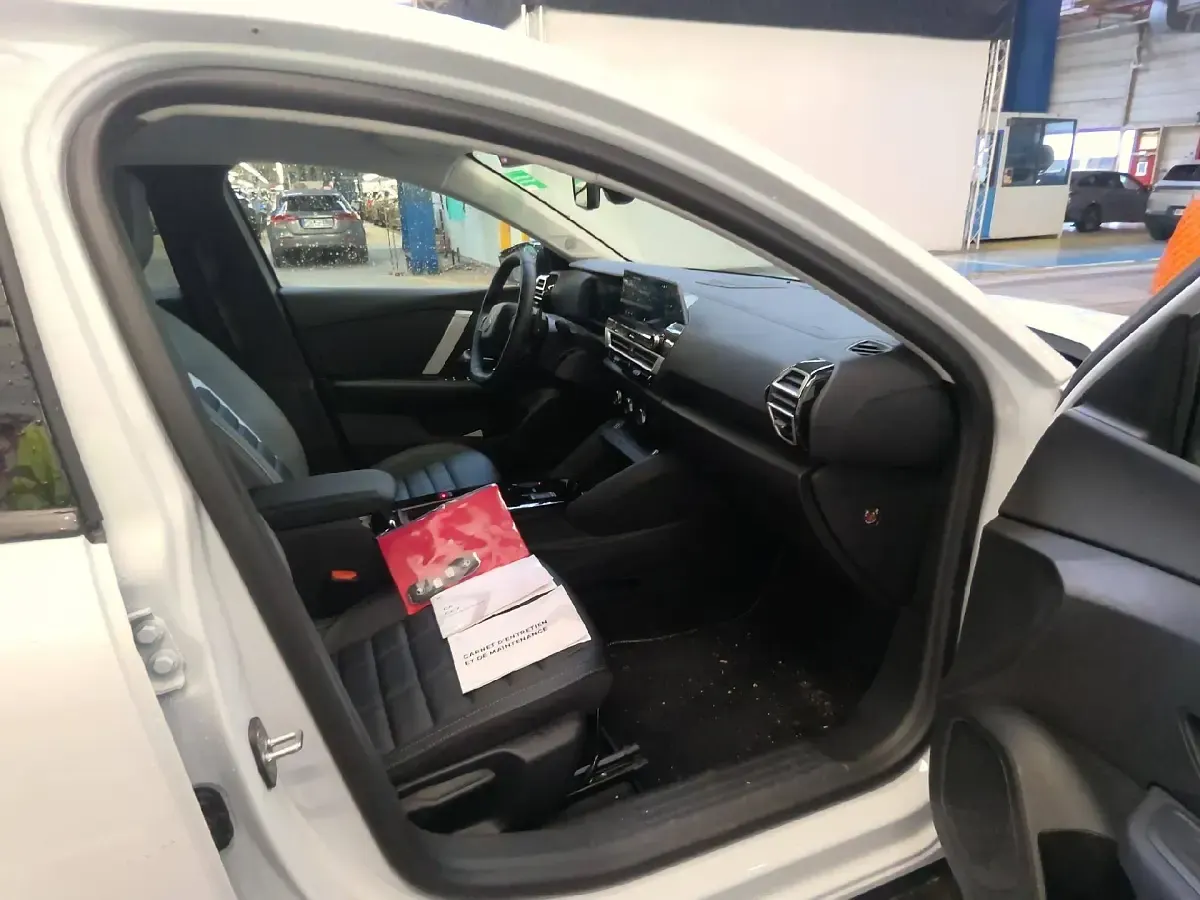 Gebraucht Citroën C4 136 PS (100 kW) 2025 (blanc okenite) SUV