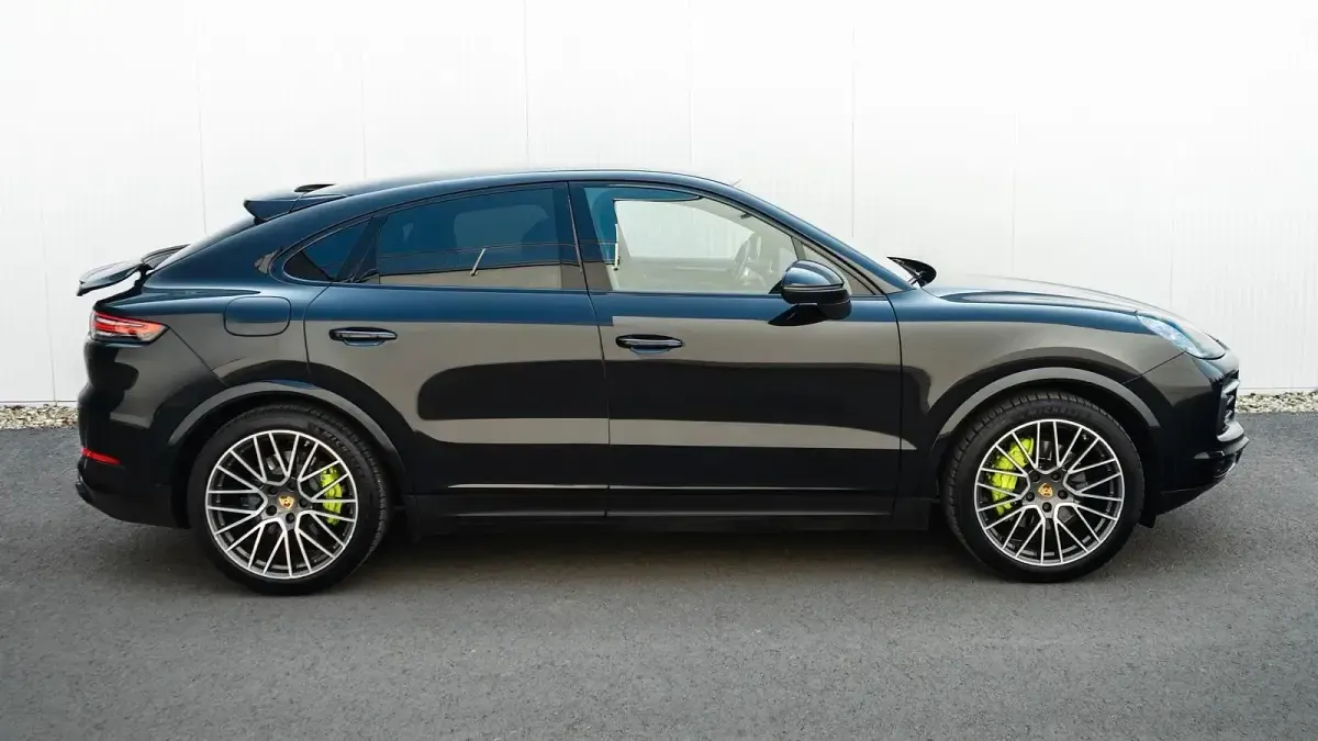 Gebraucht Porsche Cayenne 462 PS (339 kW) 2019 Schwarz SUV