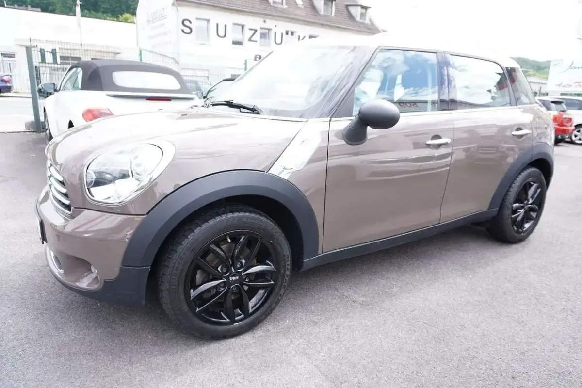 Gebraucht Mini One Countryman 98 PS (72 kW) 2012 Light coffee SUV
