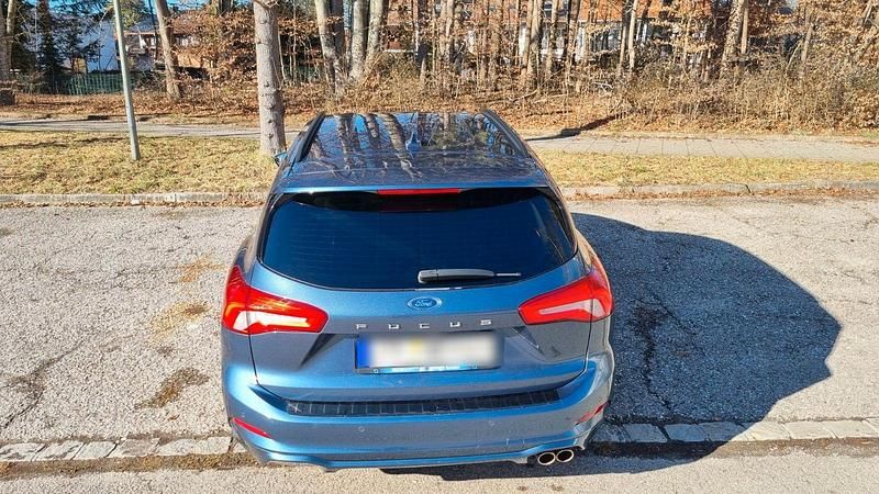 Gebraucht Ford Focus ST-Line 150 PS (110 kW) 2020 Blau Kombi
