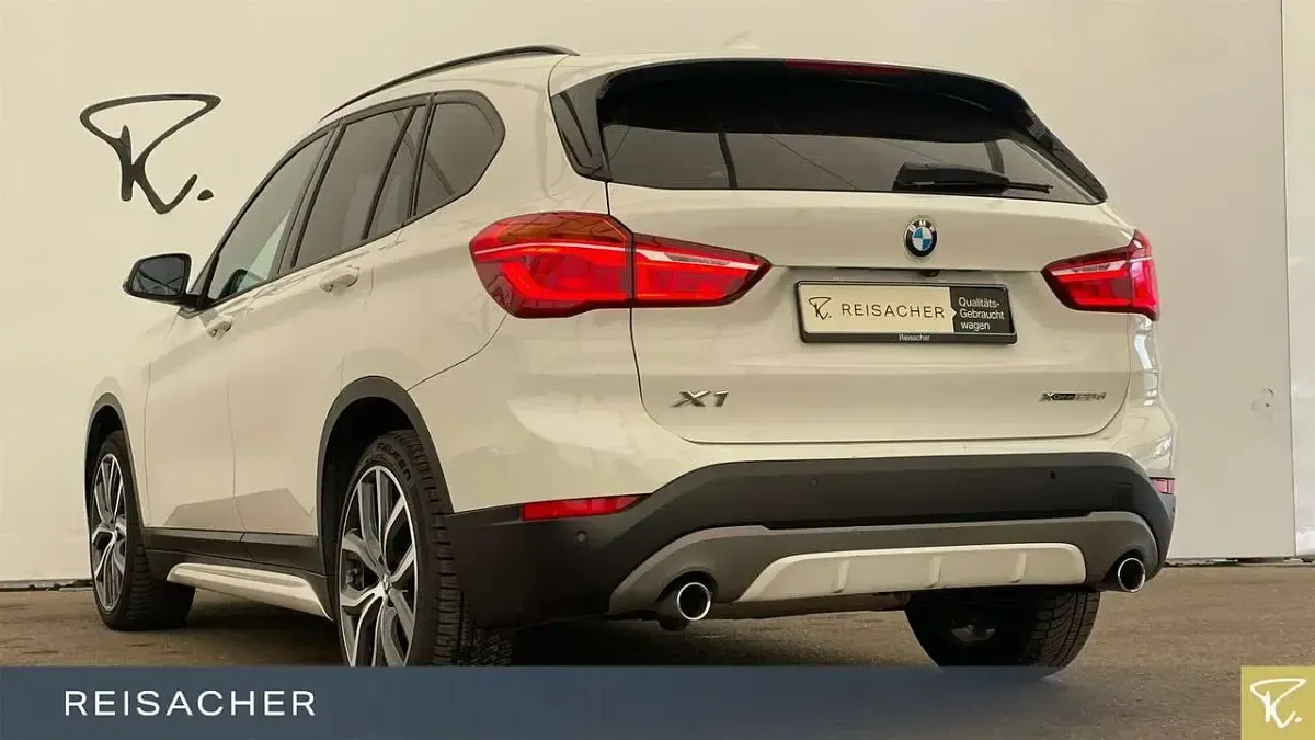Gebraucht BMW X1 Sport Line 190 PS (139 kW) 2019 Alpinweiß uni SUV