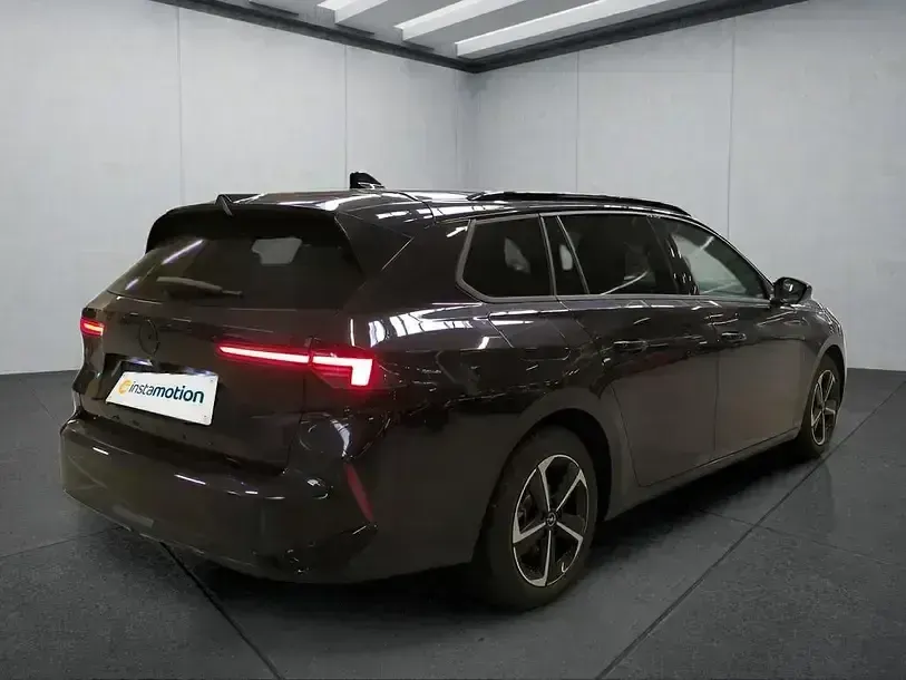 Gebraucht Opel Astra 131 PS (96 kW) 2024 Schwarz Kleinwagen