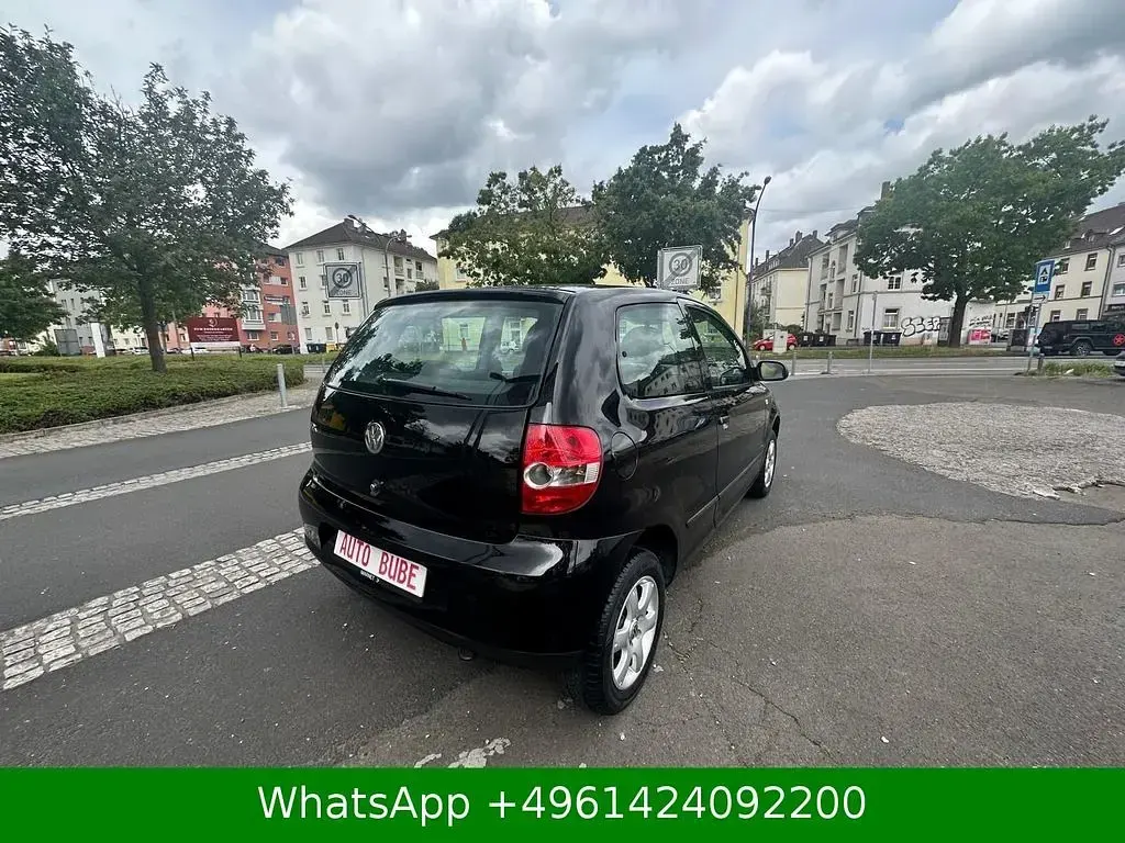 Gebraucht VW Fox Basis 54 PS (39 kW) 2006 Schwarz Kleinwagen