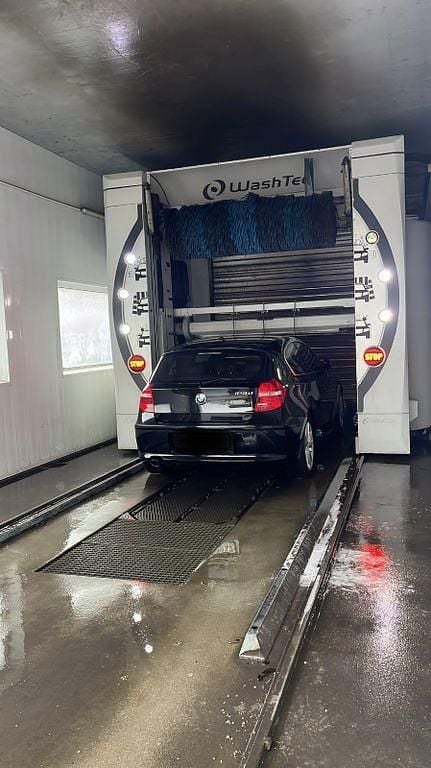 Gebraucht BMW 123 Performance 204 PS (150 kW) 2007 Schwarz Kleinwagen