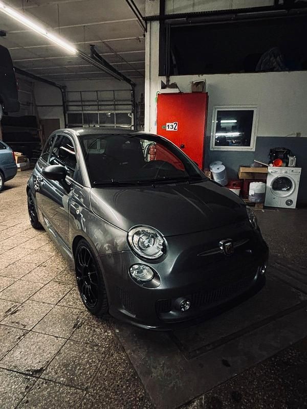 Grau Gebraucht 2013 Abarth 595 Competizione Kleinwagen | 9.000 € (Guter Preis) - Bild 1/4