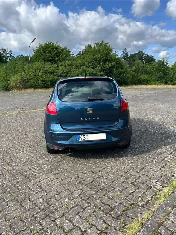 Gebraucht Seat Altea Reference 102 PS (75 kW) 2009 Blau Limousine