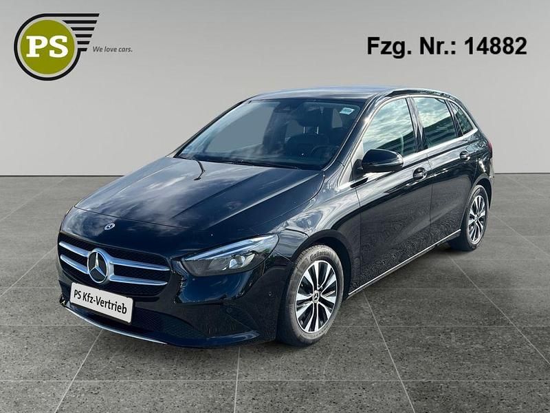 Gelb Gebraucht 2021 Mercedes B200 Style Van / Kleinbus | 19.480 € (Guter Preis) - Bild 1/4