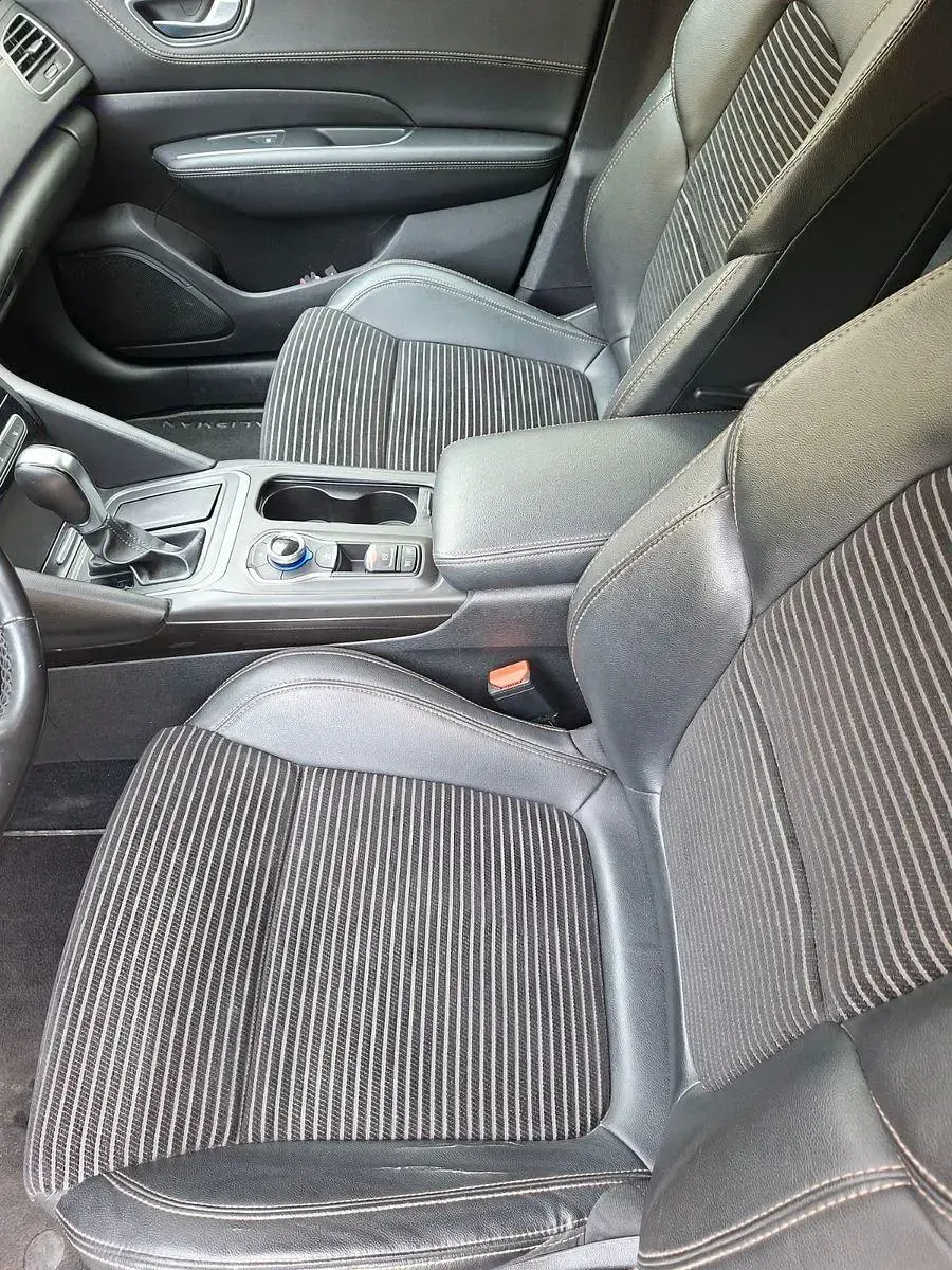 Gebraucht Renault Talisman GrandTour Elysee 160 PS (117 kW) 2017 Weiß Kombi