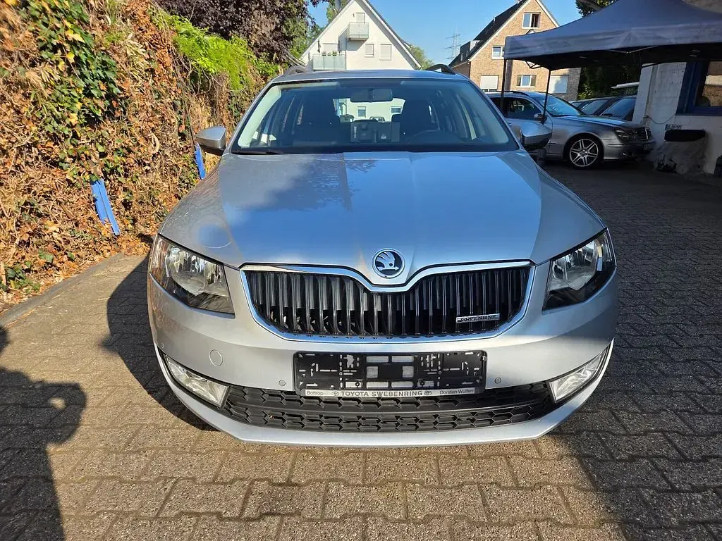 Gebraucht Skoda Octavia GreenLine 110 PS (80 kW) 2015 Silber Kombi