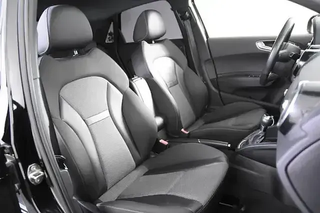 Gebraucht Audi A1 Sportback Sport 90 PS (66 kW) 2012 Schwarz Kleinwagen