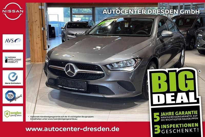 Schwarz Gebraucht 2023 Mercedes CLA200 Shooting Brake Kombi | 24.980 € (Superpreis) - Bild 1/4