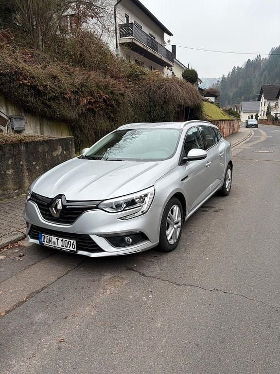 Gebraucht Renault Mégane IV LIMITED 116 PS (85 kW) 2019 Silber Limousine